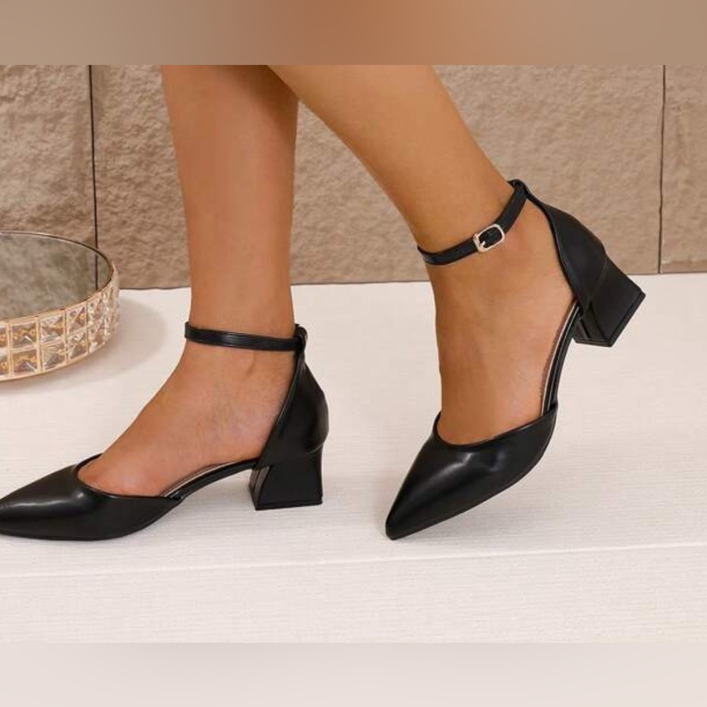SHEIN Black Ankle Strap Block Heels - Picture 2 of 6